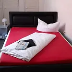 Apartment-hotel Schillerplatz 3*