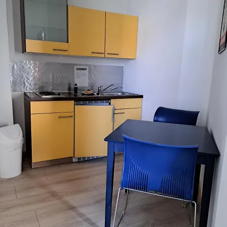 Aparthotel Apartment-hotel Schillerplatz