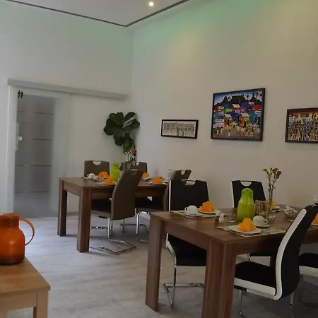 Aparthotel Apartment-hotel Schillerplatz 3*