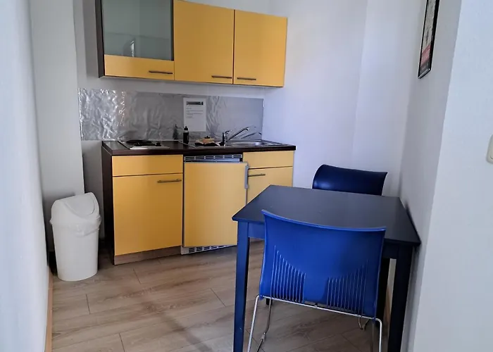 شقة فندقية Apartment-hotel Schillerplatz